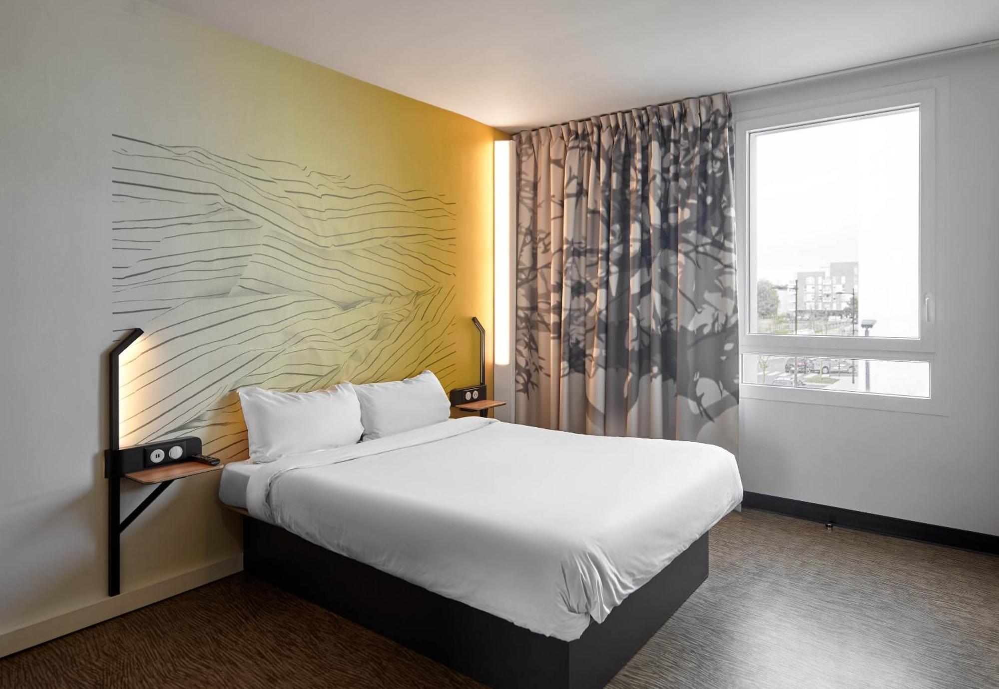 B&B Hotel Bois D'Arcy Saint Quentin En Yvelines Eksteriør billede