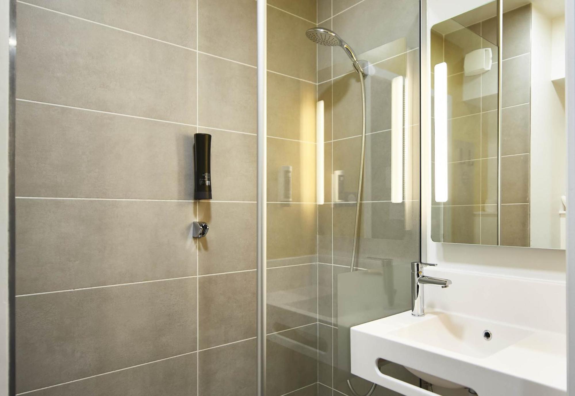 B&B Hotel Bois D'Arcy Saint Quentin En Yvelines Eksteriør billede